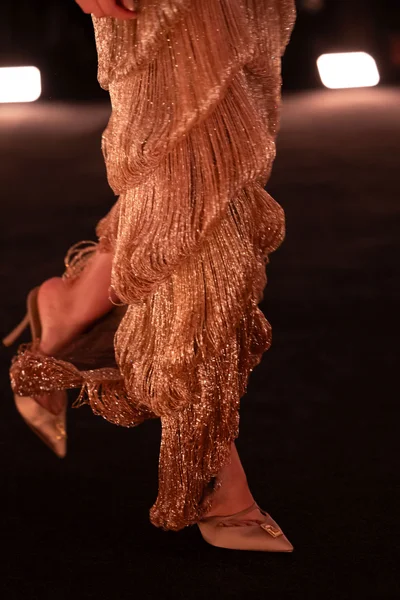 Look 23